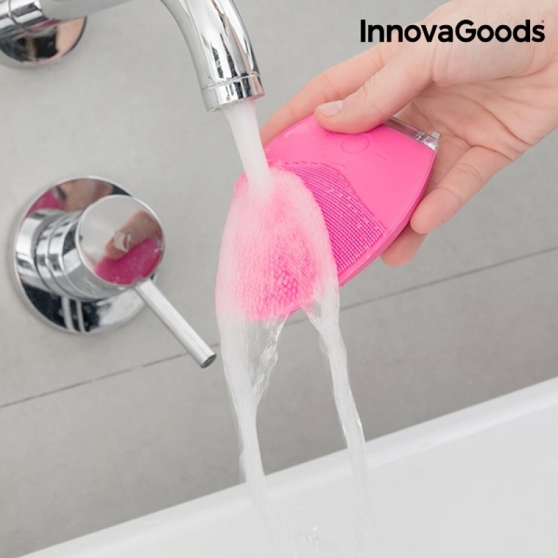 Ansigtsbrsterensendebrstemedmassage-01